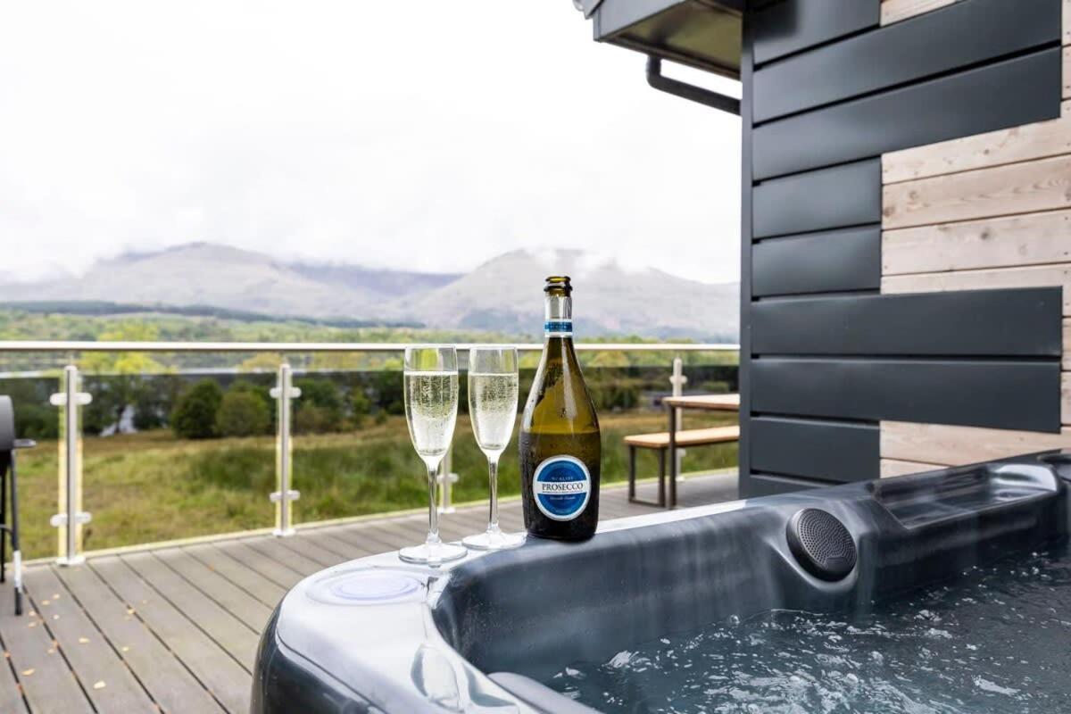 New Build Lodge With Stunning Views Of Loch Awe Hayfield  Exterior foto